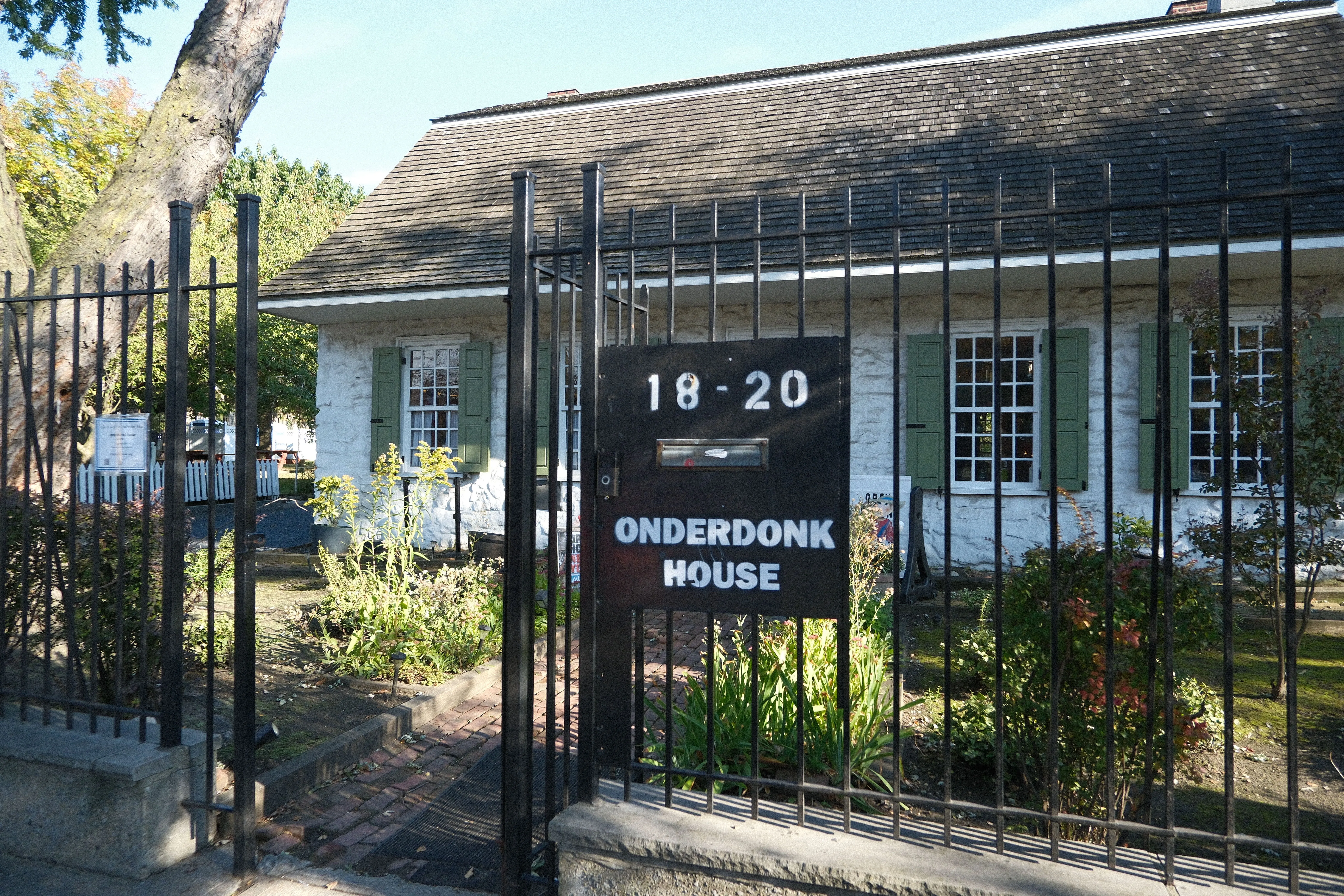 Entrada de Onderdonk House